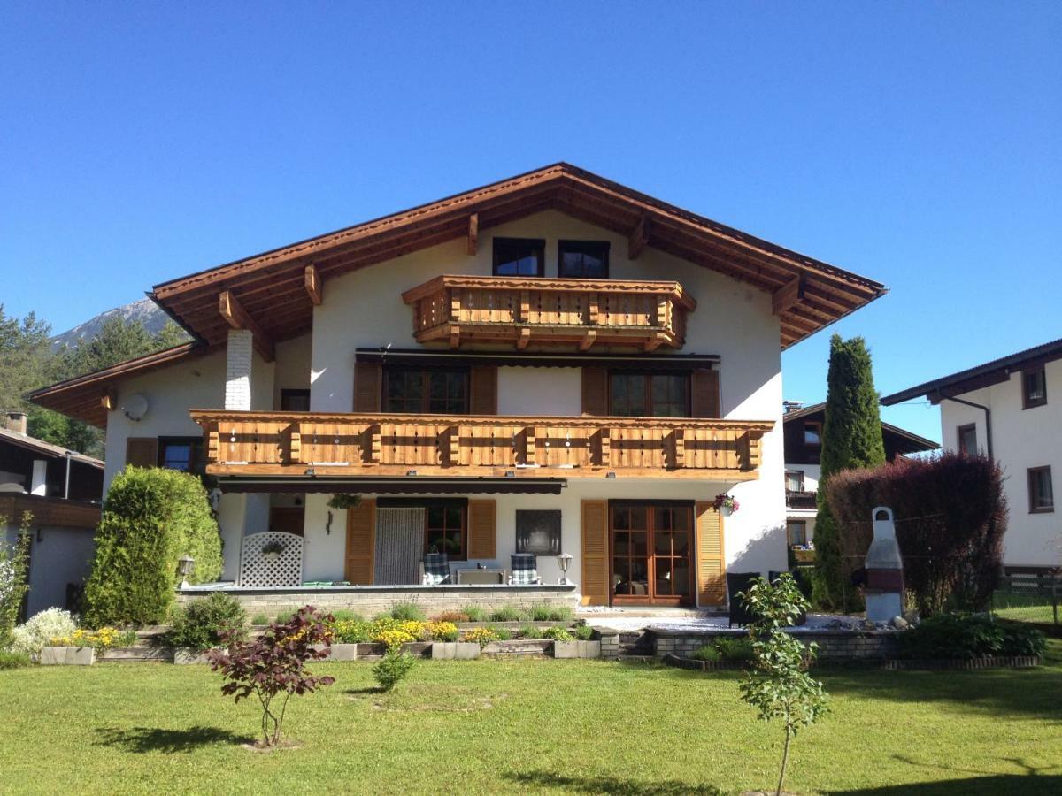 Schneehaus Chalet Ehrwald Luaran gambar