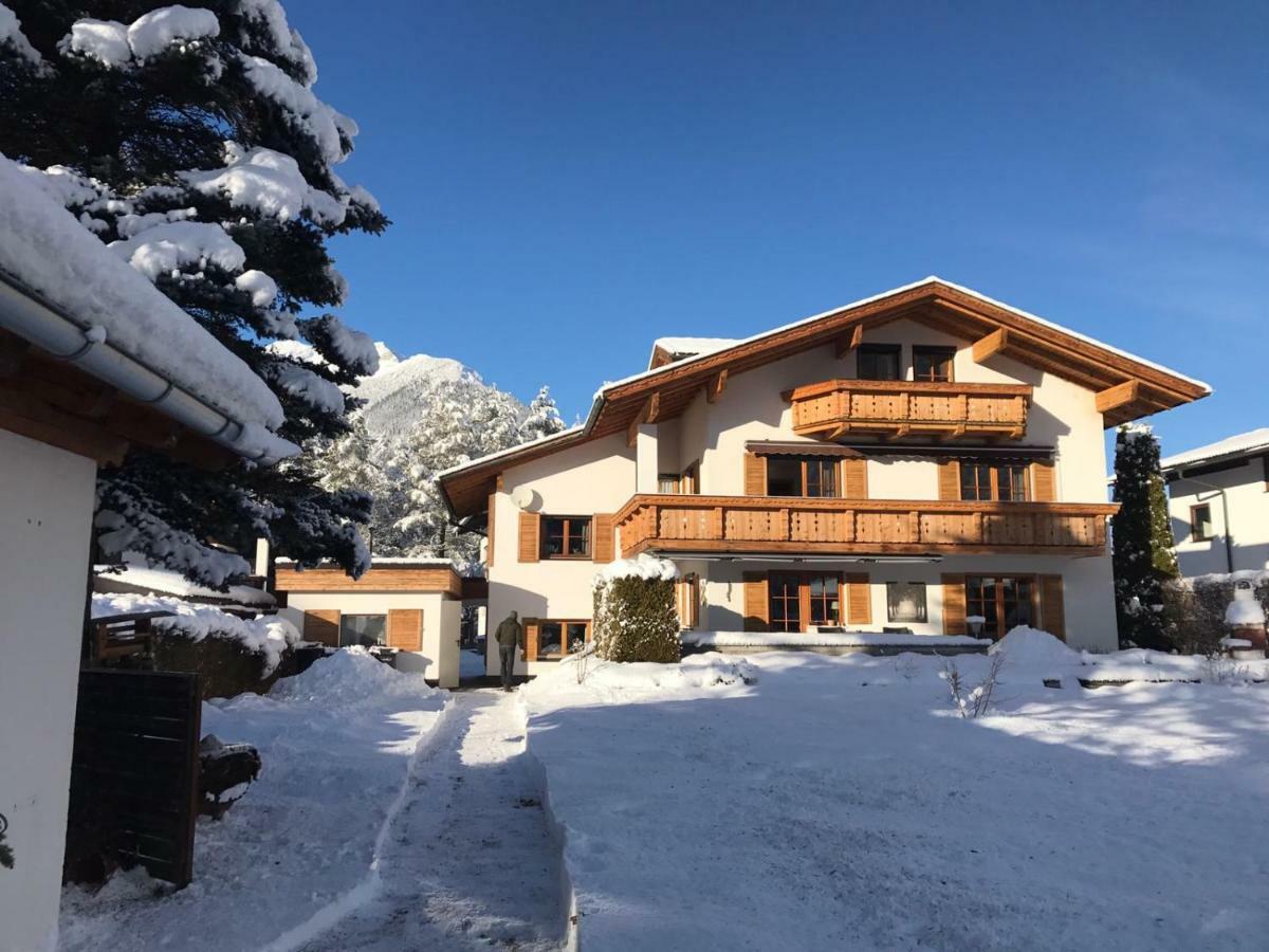 Schneehaus Chalet Ehrwald Luaran gambar